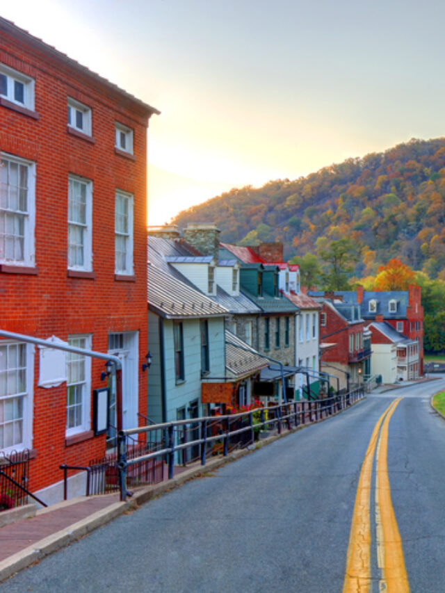 10 Amazing Small Towns in West Virginia To Visit