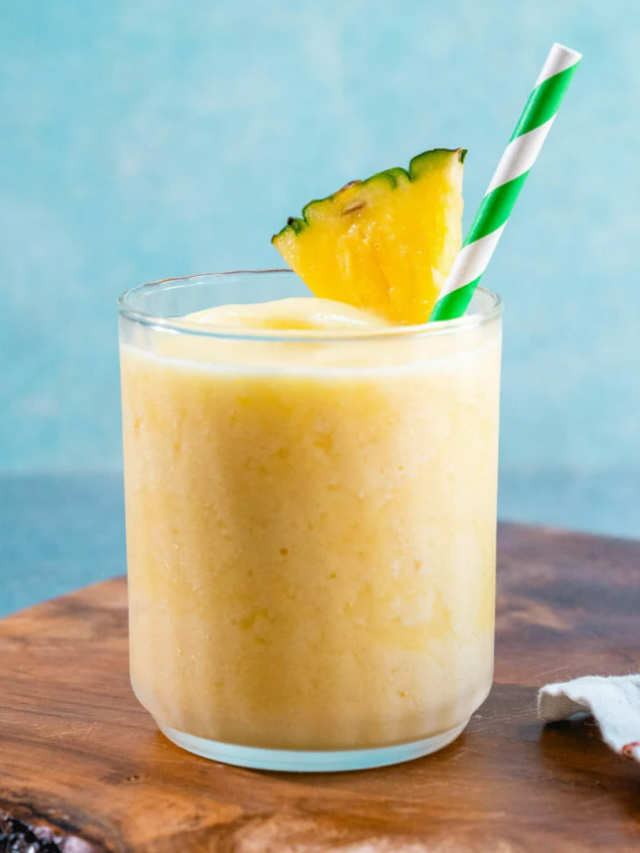 10 Easy Pineapple Smoothies To Cool You Down