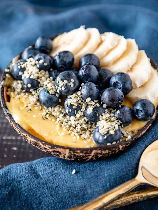 Dole Whip Smoothie Bowl To Whip Out The Heat