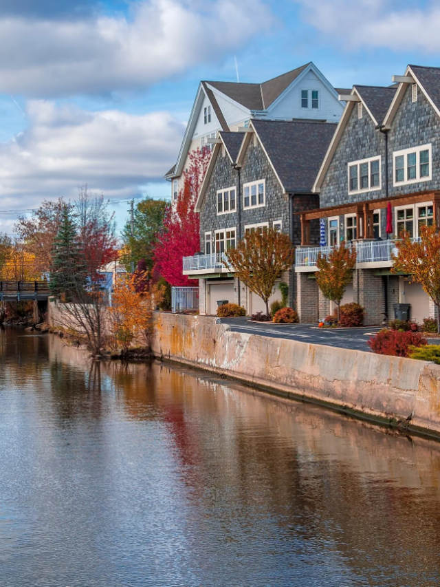 Explore 10 Most Beautiful Small Towns in Wisconsin