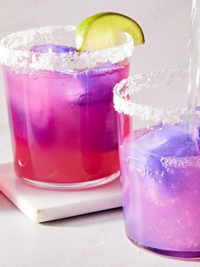 Color-Changing Margaritas For Sunny Pool Party