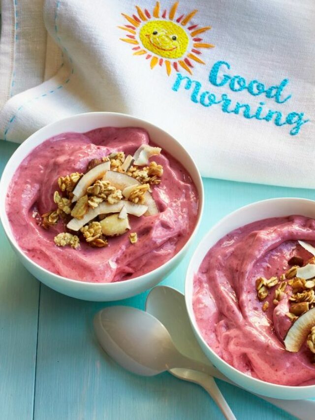 10 Healthy Breakfast Smoothies For This Summer Morning